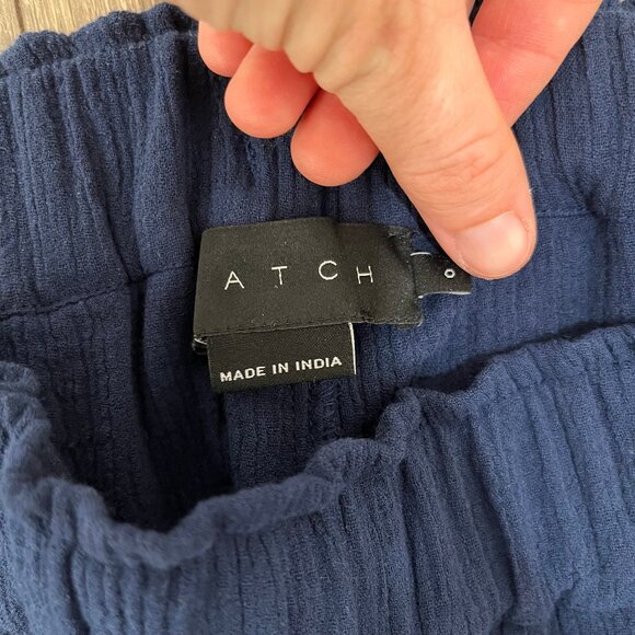 EUC Hatch Crepe Pants in Navy - Picture 2 of 3